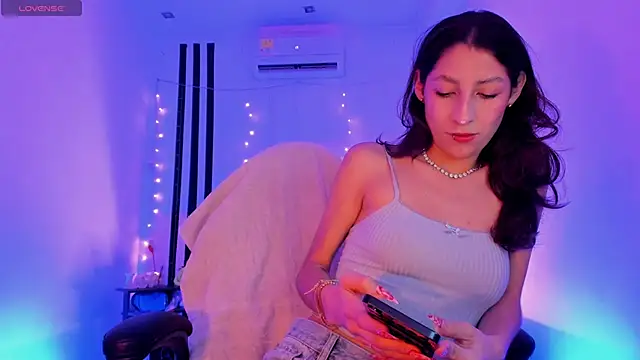 Snapshot of Gorgeous_Team chatting on 02-20-26, 07:38 Gorgeous Team online show from 02-20-26, 07:38