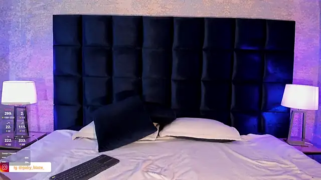 Snapshot of Gaby_Blaze chatting on 03-18-25, 10:04 Gaby Blaze online show from 03-18-25, 10:04