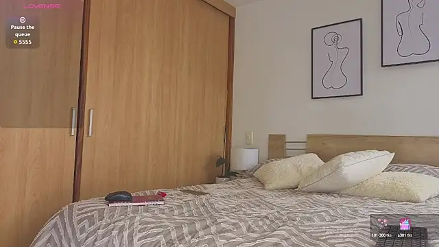 sweet sophia90s online show from 10-08-25, 02:51