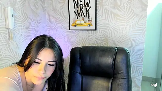 Snapshot of sexyyykloee chatting on 01-28-25, 07:11 sexyyykloee online show from 01-28-25, 07:11