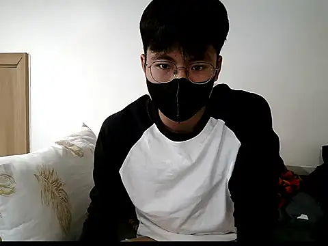 Gwencloudy online show from 10-21-25, 07:08