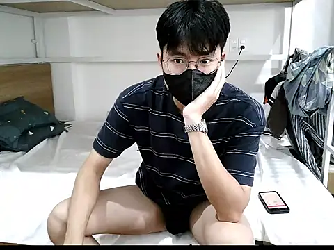 Gwencloudy online show from 10-20-25, 06:48