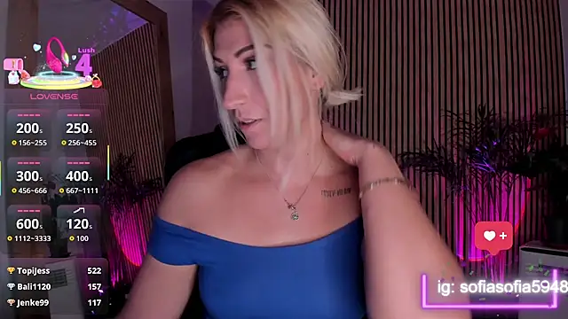 sofiah  online show from 10-11-25, 06:53