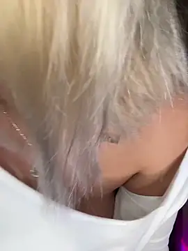 sofiah  online show from 01-14-26, 04:43