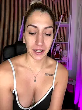 sofiah  online show from 01-08-26, 07:36