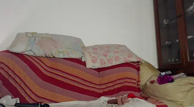 Karendolly  8 online show from 03-08-25, 04:34