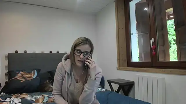Snapshot of Madame_Callie chatting on 05-18-26, 11:37 Madame Callie online show from 05-18-26, 11:37