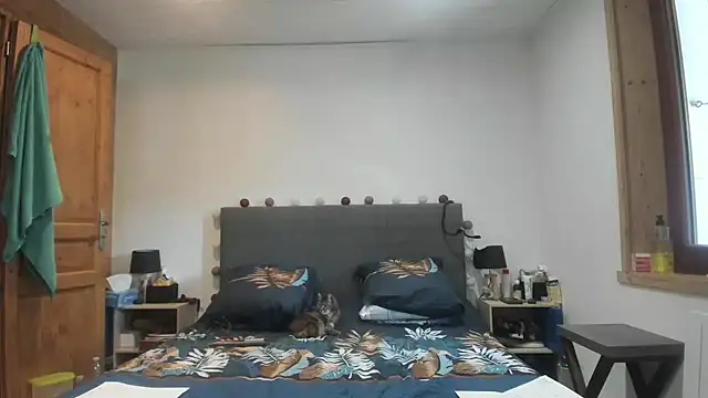 Snapshot of Madame_Callie chatting on 05-12-26, 01:06 Madame Callie online show from 05-12-26, 01:06