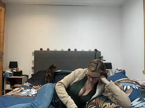 Madame Callie online show from 03-19-26, 02:06