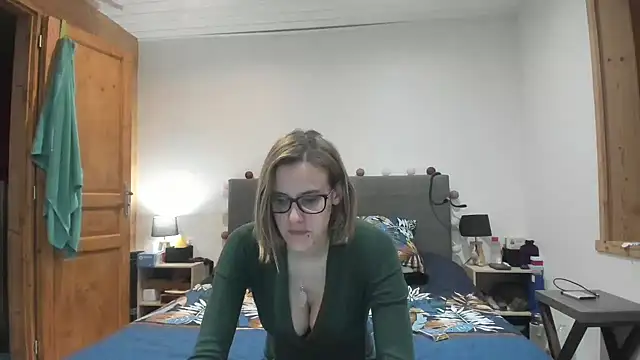 Madame Callie online show from 04-21-26, 07:20