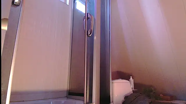 RubyLynxx online show from 11-15-25, 08:40