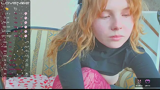Snapshot of RubyLynxx chatting on 02-13-25, 01:15 RubyLynxx online show from 02-13-25, 01:15