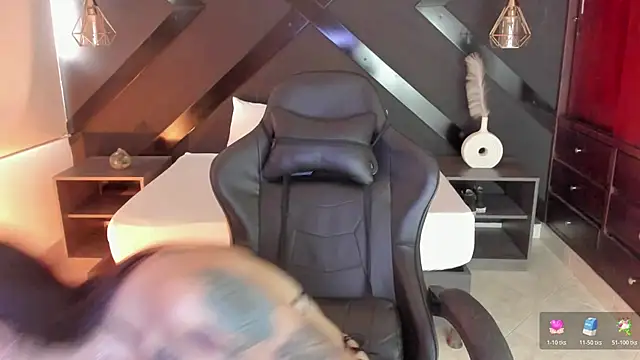 dark gotica online show from 04-14-26, 07:08