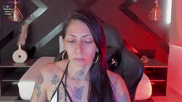 dark gotica online show from 01-31-26, 08:18