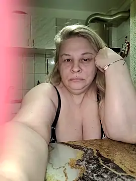 Snapshot of AriannaMilf chatting on 05-02-26, 10:37 AriannaMilf online show from 05-02-26, 10:37
