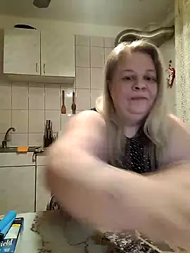 Snapshot of AriannaMilf chatting on 04-21-26, 03:02 AriannaMilf online show from 04-21-26, 03:02