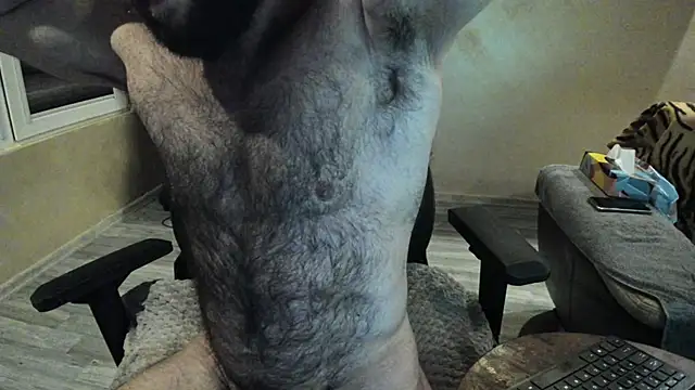 Snapshot of Hugealphabeast chatting on 12-01-24, 07:30 Hugealphabeast online show from 12-01-24, 07:30