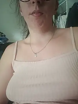 bruna safadinhaa online show from 07-18-26, 01:30