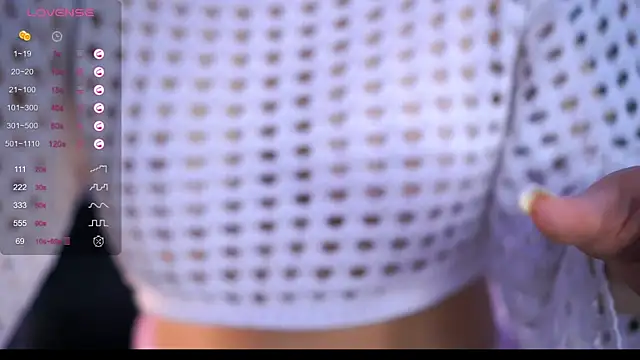 AishaCarter online show from 10-29-25, 05:56