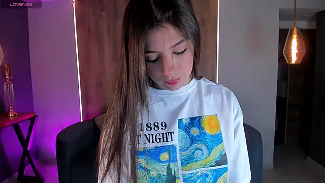 AlessiaCorleone  online show from 02-20-25, 10:04