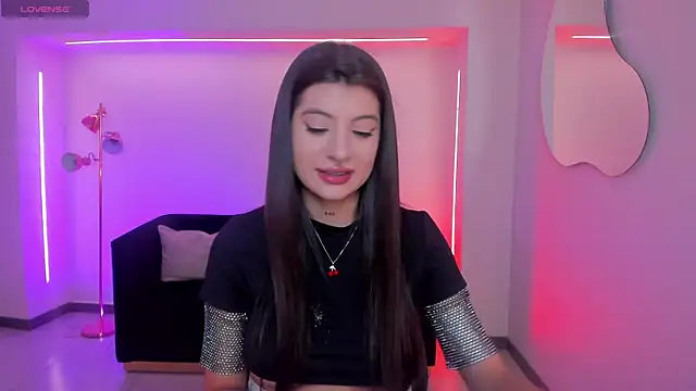 AlessiaCorleone  online show from 11-17-25, 07:29