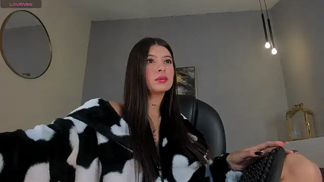 AlessiaCorleone  online show from 02-26-25, 02:19
