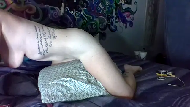 Snapshot of 4EyedSluttyGinger chatting on 09-09-25, 08:57 4EyedSluttyGinger online show from 09-09-25, 08:57