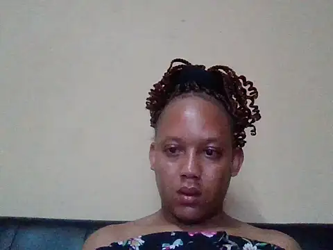 Snapshot of ShooingBunch chatting on 10-14-25, 04:57 ShooingBunch online show from 10-14-25, 04:57