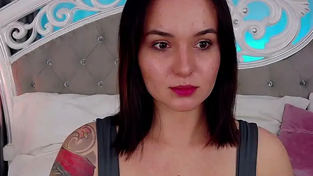 MeIisaLove online show from 04-07-26, 06:43