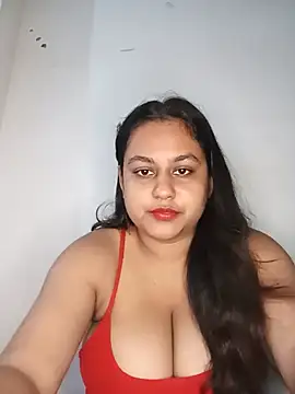 Snapshot of bumblebeegirl chatting on 07-04-26, 02:21 bumblebeegirl online show from 07-04-26, 02:21