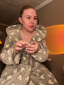 alexababy online show from 12-20-25, 09:01