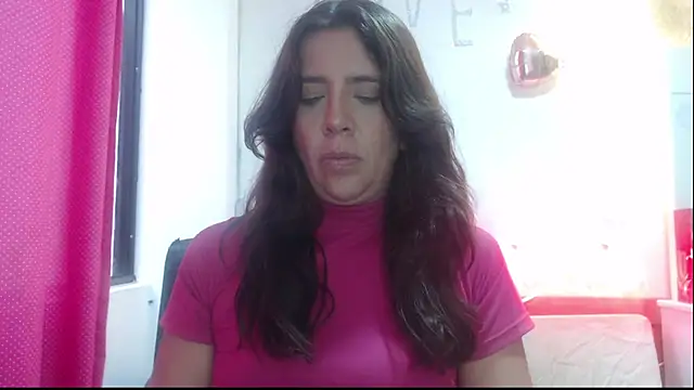 Snapshot of Victoria_meester chatting on 03-12-25, 08:52 Victoria meester online show from 03-12-25, 08:52