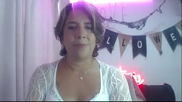 Snapshot of Victoria_meester chatting on 10-05-25, 03:47 Victoria meester online show from 10-05-25, 03:47