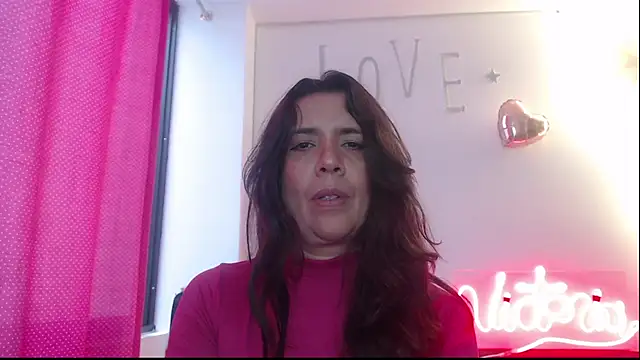 Snapshot of Victoria_meester chatting on 03-03-25, 08:32 Victoria meester online show from 03-03-25, 08:32
