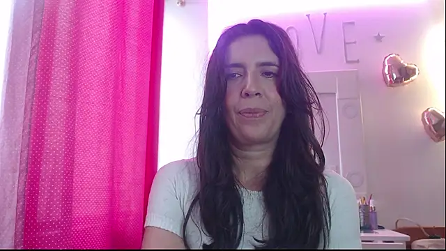 Snapshot of Victoria_meester chatting on 02-25-25, 05:19 Victoria meester online show from 02-25-25, 05:19