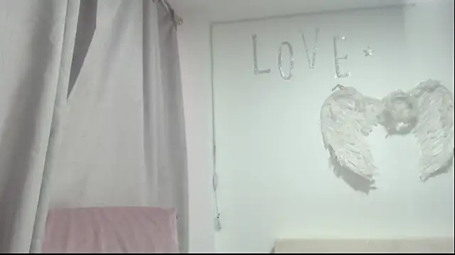 Snapshot of Victoria_meester chatting on 10-02-25, 10:13 Victoria meester online show from 10-02-25, 10:13