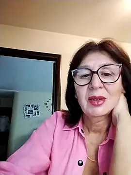 Snapshot of AlbinaXPretty chatting on 09-27-25, 07:25 AlbinaXPretty online show from 09-27-25, 07:25