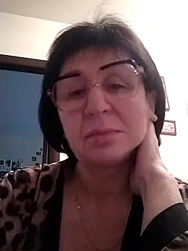 Snapshot of AlbinaXPretty chatting on 02-08-25, 06:54 AlbinaXPretty online show from 02-08-25, 06:54