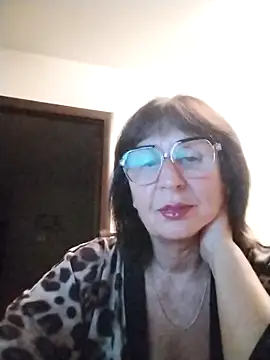 Snapshot of AlbinaXPretty chatting on 09-08-25, 07:35 AlbinaXPretty online show from 09-08-25, 07:35
