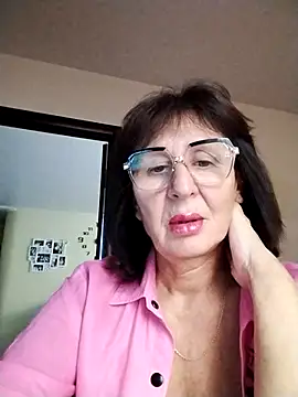 Snapshot of AlbinaXPretty chatting on 09-18-25, 08:06 AlbinaXPretty online show from 09-18-25, 08:06