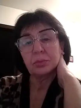 Snapshot of AlbinaXPretty chatting on 03-21-25, 08:08 AlbinaXPretty online show from 03-21-25, 08:08