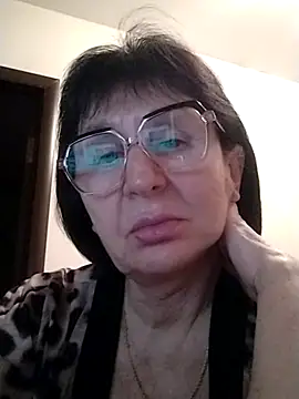 Snapshot of AlbinaXPretty chatting on 03-19-25, 08:11 AlbinaXPretty online show from 03-19-25, 08:11