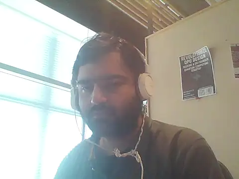 Snapshot of JohnBond009 chatting on 06-16-26, 05:57 JohnBond009 online show from 06-16-26, 05:57