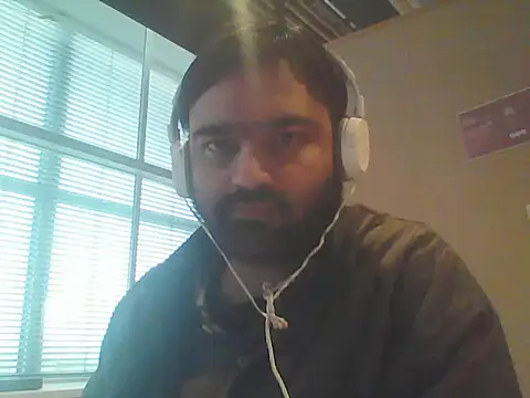 JohnBond009 online show from 04-15-26, 05:39