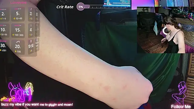 Faye Wilde online show from 10-29-25, 10:42