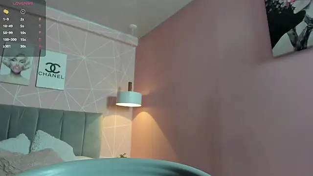 dolly zoe online show from 11-14-25, 11:19