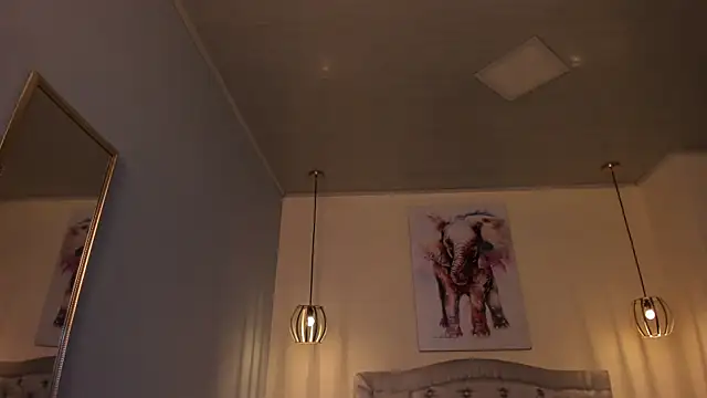 ayshel   online show from 11-13-25, 05:33