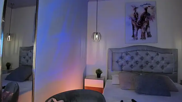 ayshel   online show from 12-17-25, 10:59