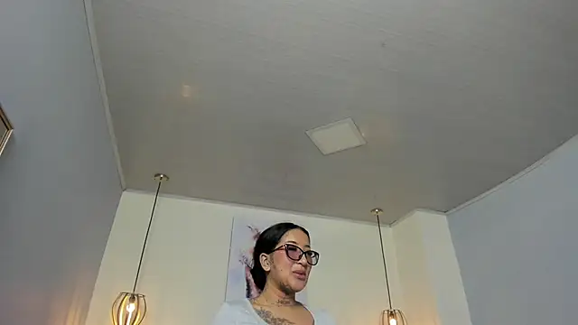 ayshel   online show from 06-22-26, 07:49