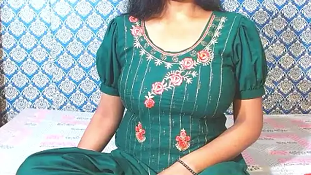 nikitahot3 online show from 04-09-26, 12:56